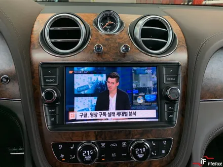 벤틀리 벤테이가 네비게이션매립, 수입차 네비게이션 매립은 역시 인터페이스! / 부산 남구