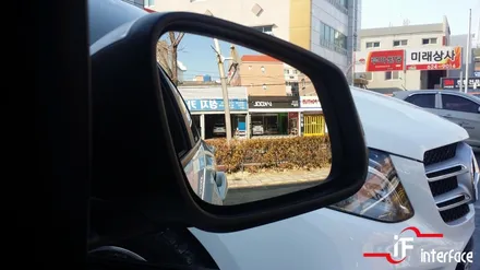 BMW 118d 네비매립하고 와이드미러 교체하니 안전하게 길찾아가죠! / 부산 남구