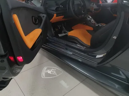 람보르기니 우라칸 LP610-4 블랙박스 보조배터리 슈퍼카성지 / 부산 남구
