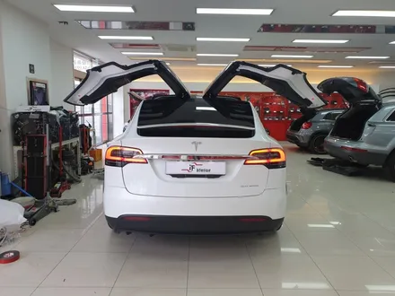 출고할때 옵션 테슬라 모델X 라고 뭐 특별한게 없죠 기본기에 충실할뿐^^ / 부산 남구