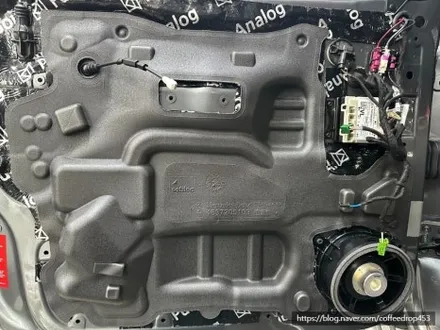 벤츠 지바겐 국룰을 따르라~G400d 송풍구 앰비언트와 MB-100미드 레인지 장착으로 베이스감까지 잡아드립니다. / 부산 남구