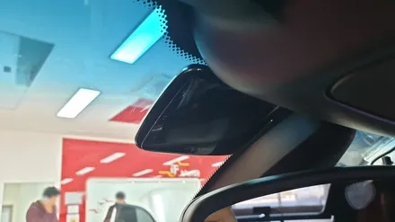 BMW Z4 도어라이트,무빙도어스커프,블랙박스,하이패스,후방카메라,와이드미러까지 모두 장착한 만능(?)샵  [인터페이스] / 부산 남구