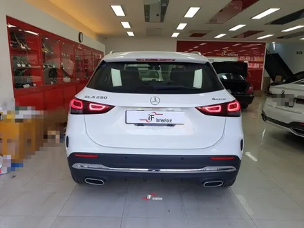 벤츠 GLA250 계절맞춤옵션 통풍시트 핸들열선 리어시트열선 핸뜨엉뜨(by 차좀만지는형들) / 부산 남구