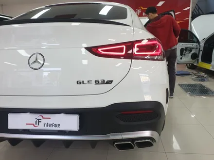 벤츠 gle63amg 쿠페 이런 옵션도 있다니!!! (전동사이드스텝 편) / 부산 남구