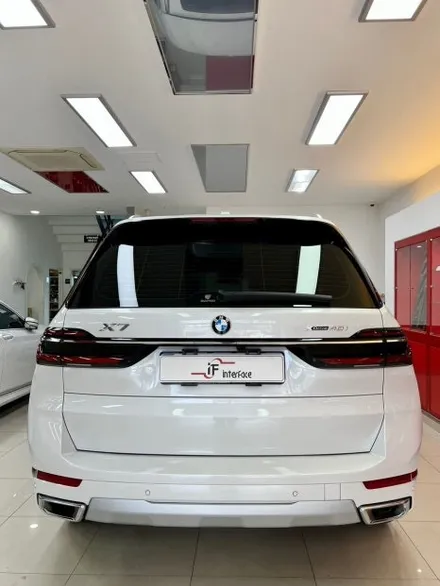 BMW X7 편한 탑승을 위한 고급스러운 옵션 전동 사이드스텝 / 부산 남구