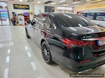 W213 벤츠 E 350 화려한 LED 퍼포먼스 작업- 4D부메스터, 미드 레인 스피커 앰비언트, 송풍구 앰비언트 / 부산 남구
