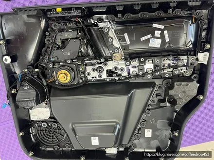벤츠 지바겐 국룰을 따르라~G400d 송풍구 앰비언트와 MB-100미드 레인지 장착으로 베이스감까지 잡아드립니다. / 부산 남구