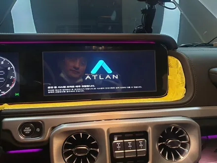 벤츠 g63amg 지바겐 카오디오 튜닝 전동사이드스텝 네비게이션 송풍구엠비언트라이트 옵션왕!!! / 부산 남구