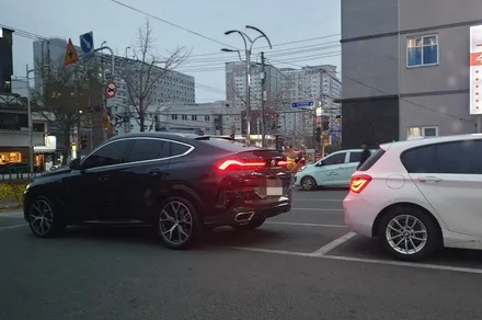 bmw X6 바우어앤웰킨스 회오리트위터 조명까지 너무나 아름다워라! / 부산 남구