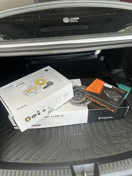 벤츠 E200 스피커 교체 - 포칼 ES100 KE, 포칼 ISUB MBZ2 LHD V2 , 데고 마스터 센터 스피커 , 매치 UP6 앰프장착 후기 / 부산 남구