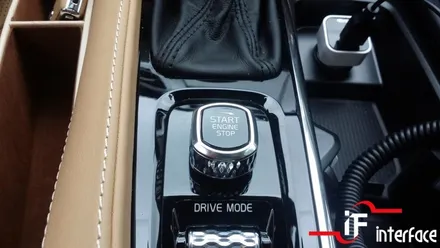 볼보 XC90 네비게이션 블랙박스 사이드스텝, 꼭 필요한것들이죠~!!! / 부산 남구