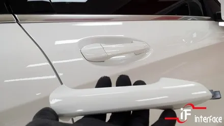 벤츠 GLA250 키레스고 장착, 문잠그고 열때엔 도어캐치에 손만 살짝~!!! / 부산 남구
