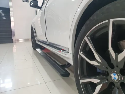 BMW X7 전동 사이드스텝, 문열면 내려오는 계단! / 부산 남구