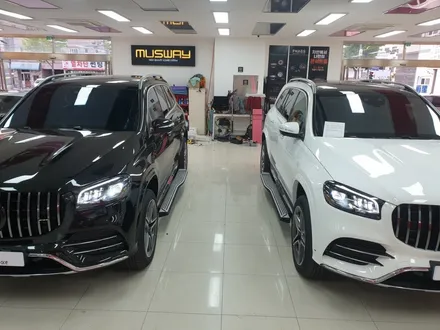 벤츠 GLS400D 전동사이드스텝 리어모니터 옵션 뿜뿜~ / 부산 남구