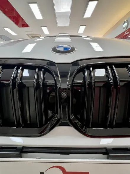 BMW 320i 24년형 사각지대가 어디고~? 순정 어라운드뷰로 출고 시 있던 옵션처럼 장착하고 달린다 / 부산 남구