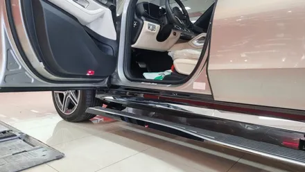 벤츠  gls400d 전동사이드스텝 하면 어디? 요기요~ 부산 인터페이스 / 부산 남구