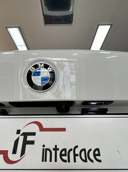 BMW 320i 24년형 사각지대가 어디고~? 순정 어라운드뷰로 출고 시 있던 옵션처럼 장착하고 달린다 / 부산 남구