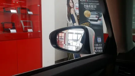 (부산 인터페이스) 렉서스 ES300h BSM 측후방경보기 시공을 마치고,,, 사각지대에도 문제없어요 / 부산 남구