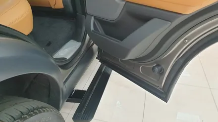 부산 레인지로버 보그 전동사이드스텝 발판 차가 높아도 걱정하지마세요 / 부산 남구