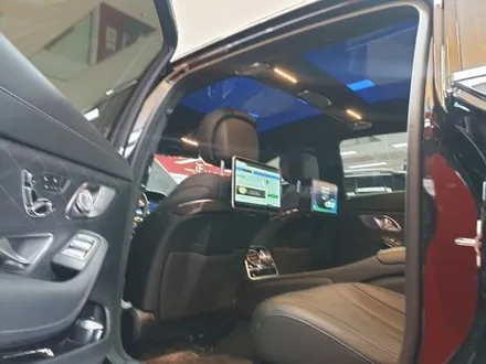 벤츠 마이바흐 S650 리어모니터 파손 안드로이드모니터 테블릿스러운 사용감도 최고입니다 / 부산 남구