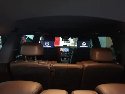 벤츠 GLS400D 전동사이드스텝 리어모니터 옵션 뿜뿜~ / 부산 남구
