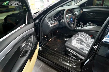 신차 PPF 작업은 역시 랩핑몬스터~!!!BMW 528i 본넷+앞범퍼+생활보호페키지 저황변PPF &사이드미러 카본&실내 브러쉬 스틸랩핑~ / 청주 내덕동