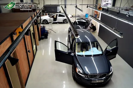 모든 랩핑작업을 한번에~!BMW 520d 루프&사이드미러&도어캐치&프론트립&그릴&트렁크 스포일러 랩핑~M퍼포먼스데칼 스티커등.. / 청주 내덕동