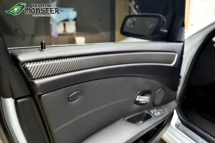[부분랩핑&썬팅] BMW 528i 유광블랙 루프스킨,사이드미러&그릴랩핑+실내 3D카본랩핑+전면유리 솔라가드 HP스모크 35 시공~ / 청주 내덕동
