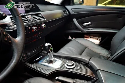 [부분랩핑&썬팅] BMW 528i 유광블랙 루프스킨,사이드미러&그릴랩핑+실내 3D카본랩핑+전면유리 솔라가드 HP스모크 35 시공~ / 청주 내덕동