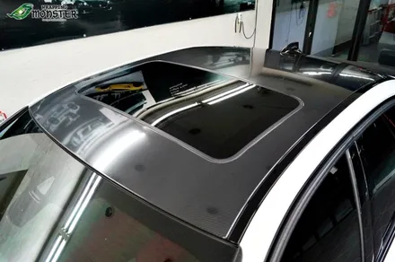 루프스킨도 리얼카본 느낌으로!!! BMW 330e 하이브리드 5D카본 루프스킨 랩핑~! / 청주 내덕동