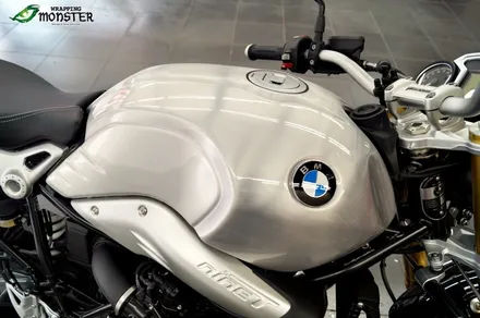 바이크에도 PPF시공은 필수!!!BMW R나인T스크렘블러 주유탱크 몬스터가드 저황변PPF 시공~ / 청주 내덕동