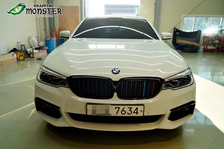 새롭게 변한 BMW에 보호를 더하다!BMW 530i 몬스터가드 PPF 생활보호페키지&그릴 유광블랙 랩핑,3색라인 랩핑 시공~!청주PPF전문 시공!! / 청주 내덕동