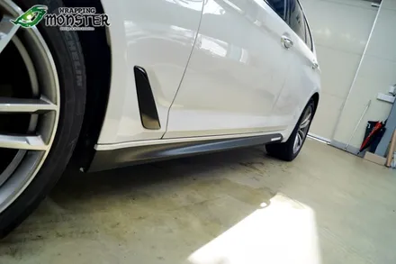 [부분랩핑&데칼] BMW 530i 그릴 유광블랙 랩핑+M퍼포먼스 사이드 스커트 데칼 시공~!청주자동차데칼전문/수입차랩핑 / 청주 내덕동