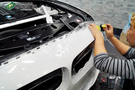 차가 긁혔는데..도장은 멀쩡하네요?BMW 520d 몬스터가드 저황변PPF 앞범퍼 제거 후 재시공&그릴 안쪽 무광블랙 랩핑~ / 청주 내덕동