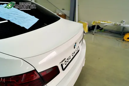 모든 랩핑작업을 한번에~!BMW 520d 루프&사이드미러&도어캐치&프론트립&그릴&트렁크 스포일러 랩핑~M퍼포먼스데칼 스티커등.. / 청주 내덕동