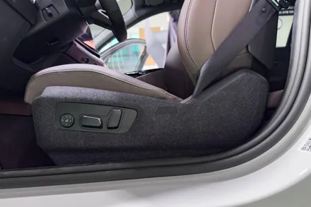 BMW 5시리즈 G60 실내 트림 보호! 도어커버/시트컨트롤박스커버 부착 작업기, 부착 요령 / 경기 양주