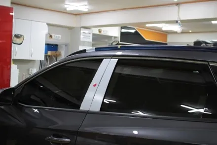 투싼 NX4 루마 버텍스 900, 300 썬팅, 아이나비 블랙박스 시공 / 서울 중랑구 묵동