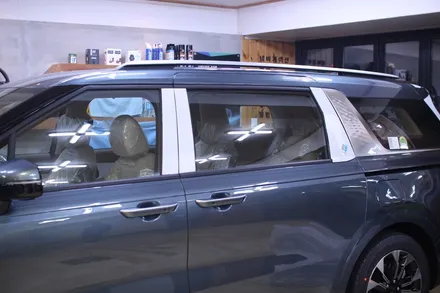 4세대 카니발 루마 래티튜드 썬팅, 아이나비 블랙박스 시공 / 서울 중랑구 묵동