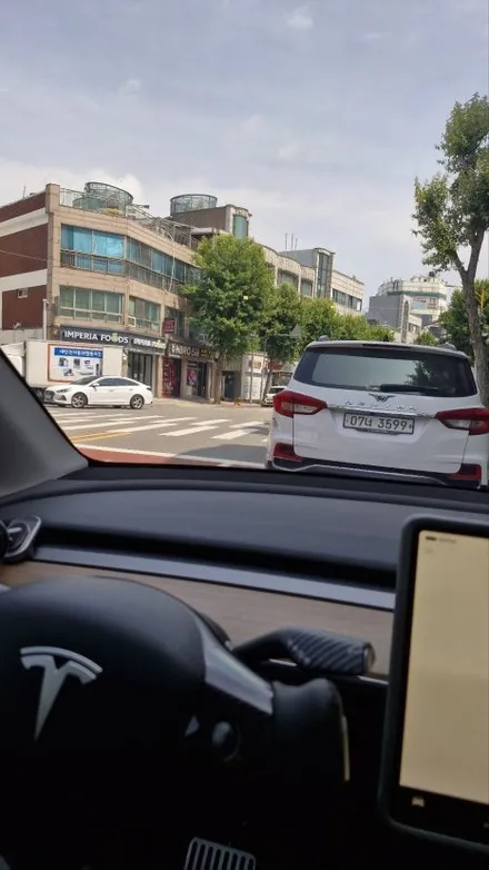 인천연수동 테슬라 Y 레이노 팬텀 2  F95 썬팅