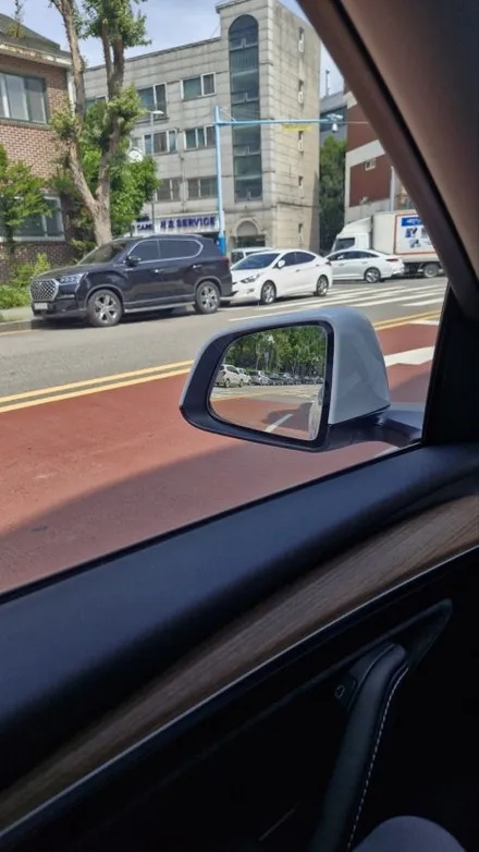 인천연수동 테슬라 Y 레이노 팬텀 2  F95 썬팅
