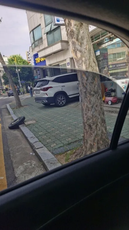 인천 연수동 모닝 오래된 필름 벗겨내고 글라스틴트 로데 재시공 썬팅