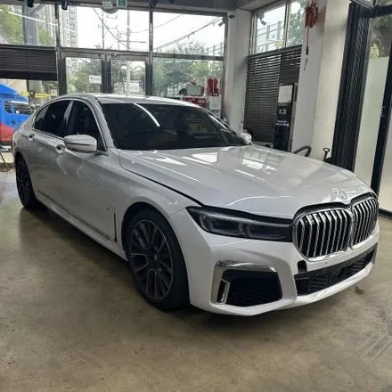 대구랩핑 BMW 730d 랩핑사고처리 고광택 필름으로 재시공 / 대구 북구 침산동