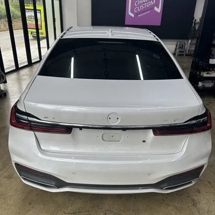 대구랩핑 BMW 730d 랩핑사고처리 고광택 필름으로 재시공 / 대구 북구 침산동
