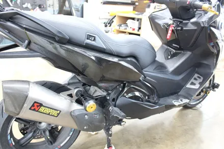 BMWc650 오토바이랩핑 부분랩핑이라 말하고 풀랩핑으로 쓴다 / 대구 북구 침산동