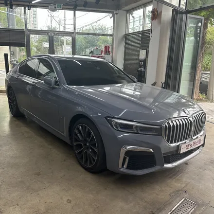 대구랩핑 BMW 730d 랩핑사고처리 고광택 필름으로 재시공 / 대구 북구 침산동