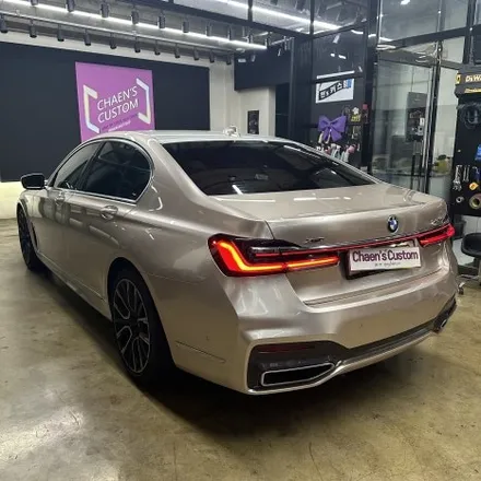 대구랩핑 BMW 730d 랩핑사고처리 고광택 필름으로 재시공 / 대구 북구 침산동