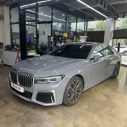 대구랩핑 BMW 730d 랩핑사고처리 고광택 필름으로 재시공 / 대구 북구 침산동