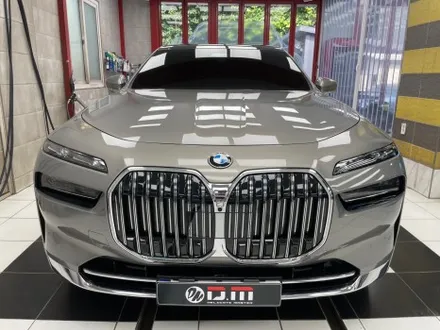 <BMW 7시리즈(G70)>전체랩핑 + BMW전체랩핑 + BMW7시리즈PPF + BMW G70전체랩핑 + BMW 7시리즈G70 PPF / 대구 수성구