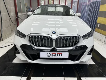 대구 PPF,랩핑<BMW 5시리즈G60>듀오톤PPF(듀오톤랩핑), 투톤PPF(투톤랩핑) + 대구 BMW 5시리즈G60 듀오톤PPF(랩핑), 투톤랩핑(PPF) 시공기 입니다 / 대구 수성구