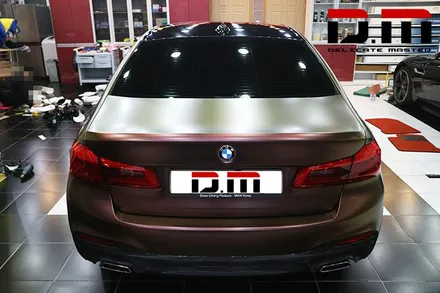[디엠][자동차멀티샵][대구랩핑전문] BMW 5시리즈 G30 3M 카멜레온 필름 전체랩핑 + 무광카본 부분랩핑 시공 / 대구 수성구